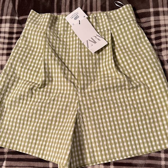 Zara Pants - NWT Gingham Bermuda Shorts